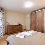 Location 3 Bedroom Next To The * Varna