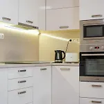 Location 3 Bedroom Next To The Apartmán