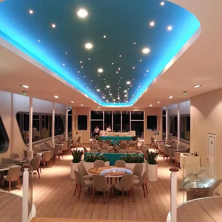 Location 3 Bedroom Next To The Апартаменты *